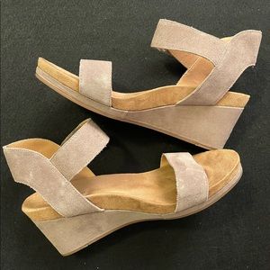Lucky Brand Kamilia Wedge Heeled Sandals